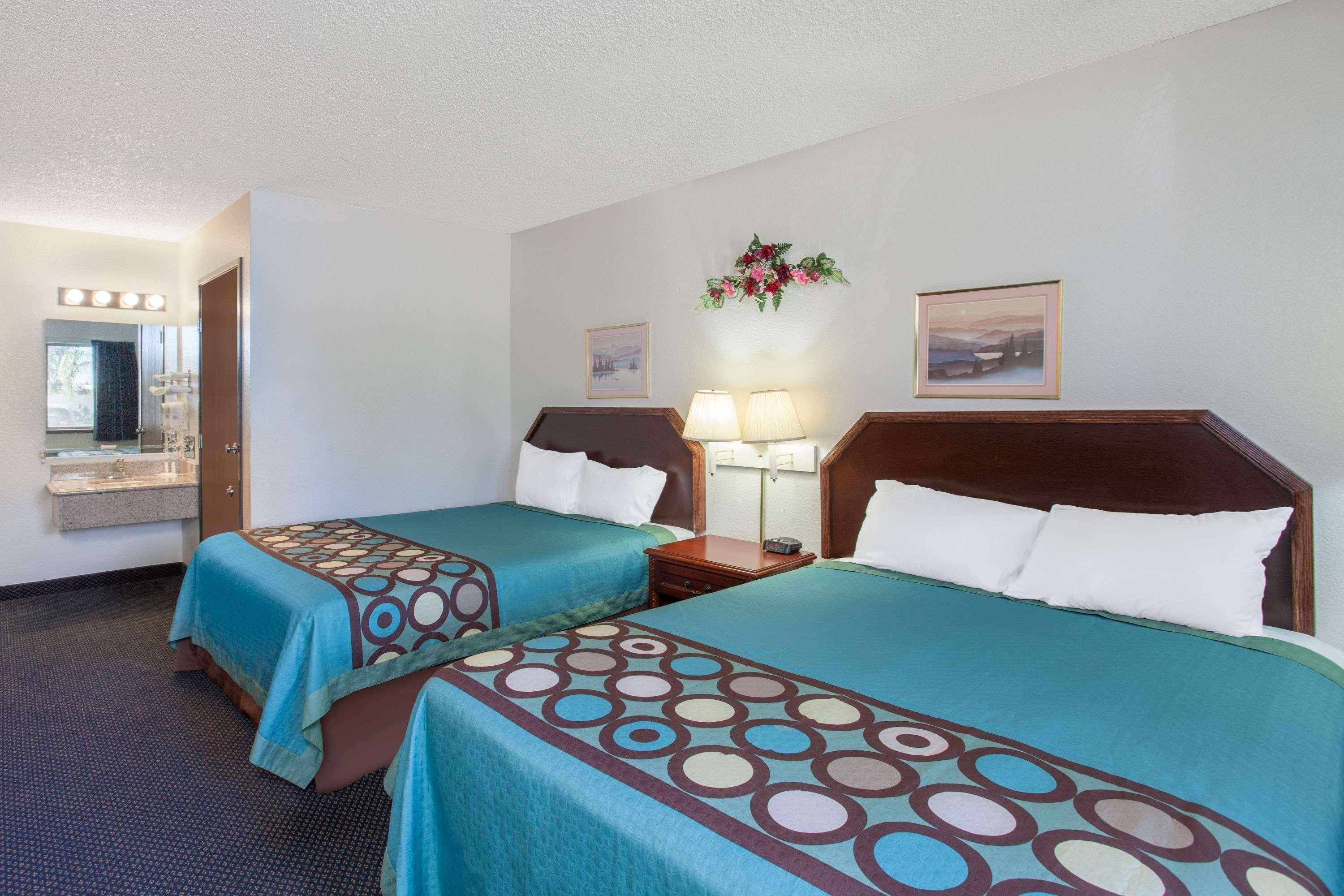 Super 8 By Wyndham Selma/Fresno Area Exterior foto